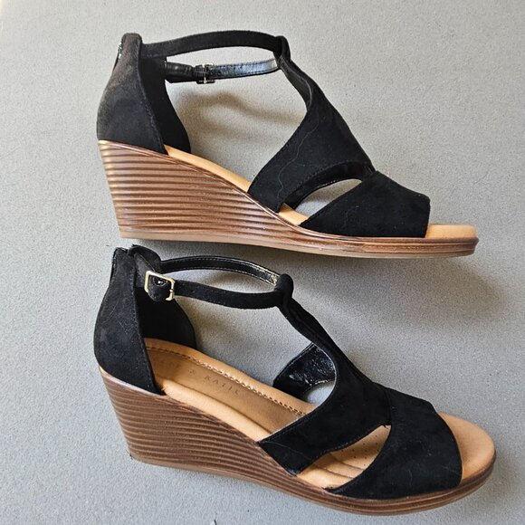 Kelly & Katie Wedge Sandals Size 8 - Picture 1 of 5